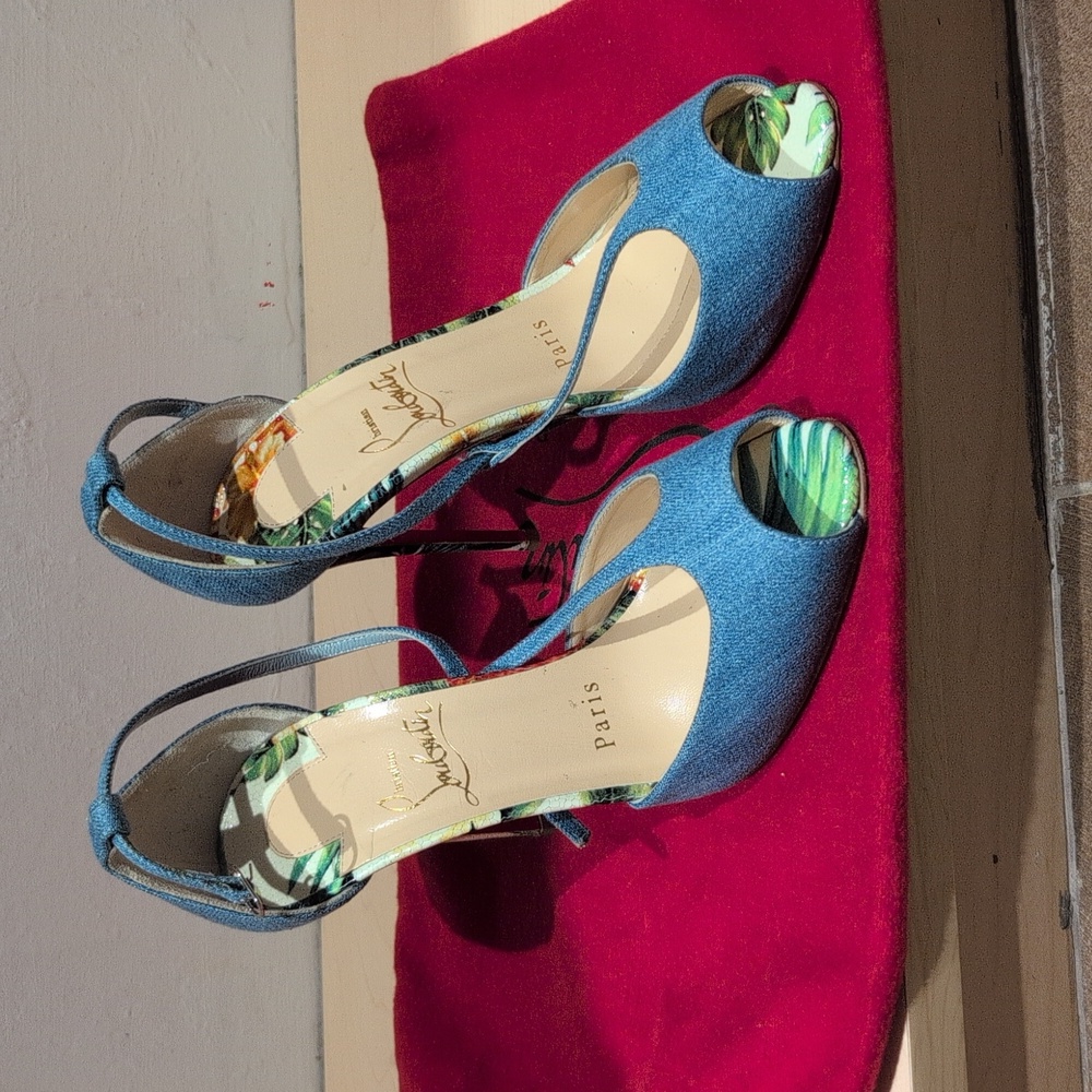 Christian Louboutin sandals - Picture 8 of 10